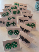 4H Stud Earrings